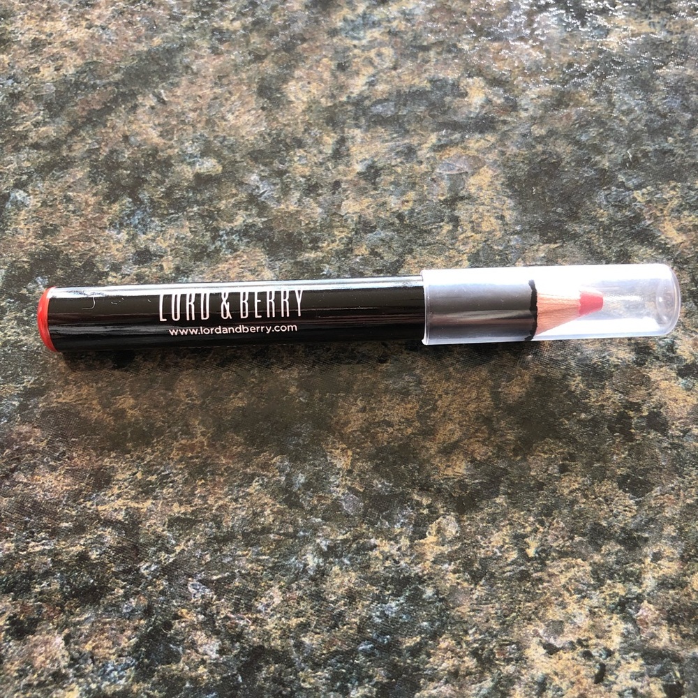 Crayon Lipstick
